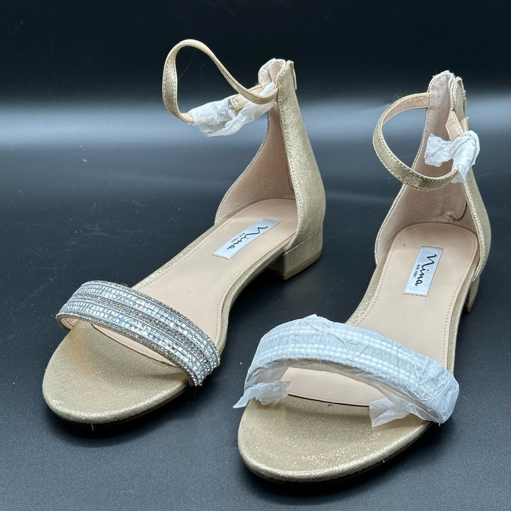 Nina New York Size 9 EUR 39 Sandals Straps Gold Tan Crystal Flats Anke Strap New